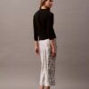 Saia midi em cetim amassado estampado Saia midi em cetim amassado estampado
