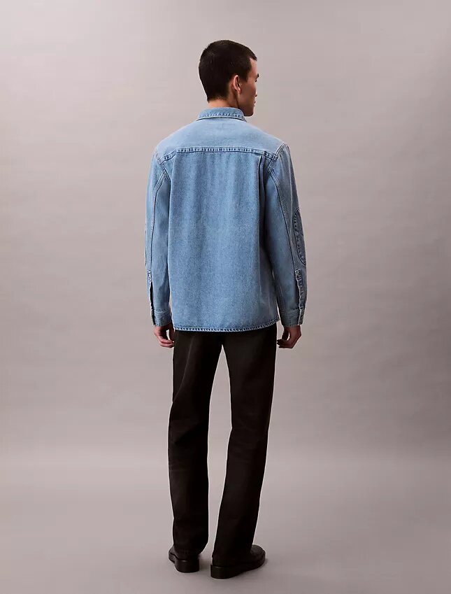Sobrecamisa de Denim com emblema dos anos 90 Sobrecamisa de Denim com emblema dos anos 90