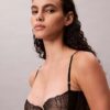 Soutien balconette Unlined em renda geométrica preta CK Black Soutien balconette Unlined em renda geométrica preta CK Black