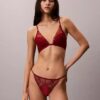 Sutiã Plunge CK Black Floral Lace com forro leve Sutiã Plunge CK Black Floral Lace com forro leve