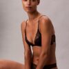 Sutiã Plunge CK Black Floral Lace com forro leve Sutiã Plunge CK Black Floral Lace com forro leve
