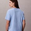 T-shirt Boxy com grafismo Calvin Klein em letra cursiva T-shirt Boxy com grafismo Calvin Klein em letra cursiva