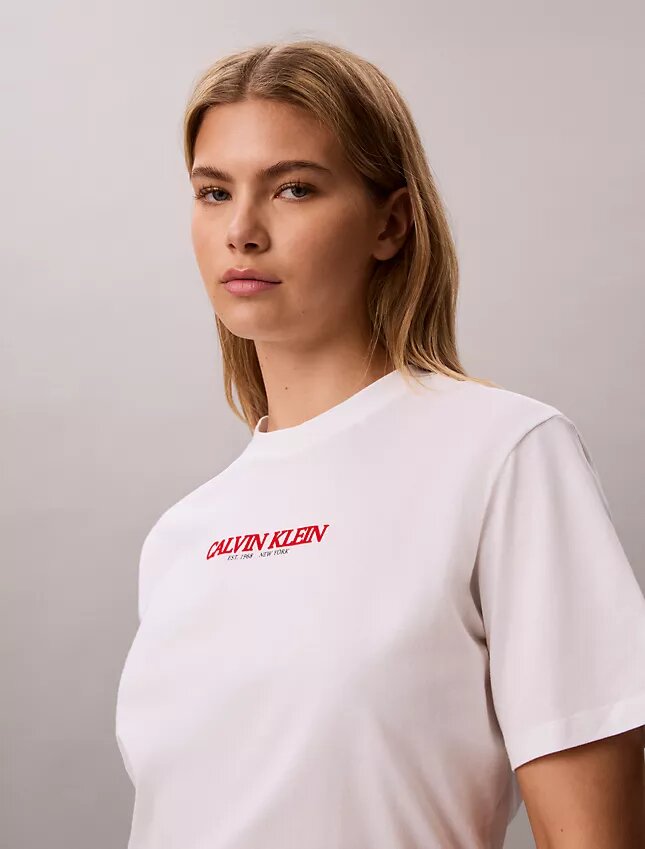 T-shirt Boxy com logótipo Calvin Klein T-shirt Boxy com logótipo Calvin Klein