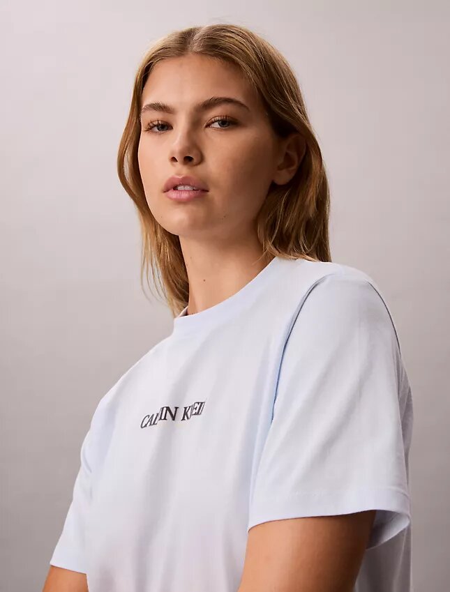T-shirt Boxy com logótipo Calvin Klein T-shirt Boxy com logótipo Calvin Klein