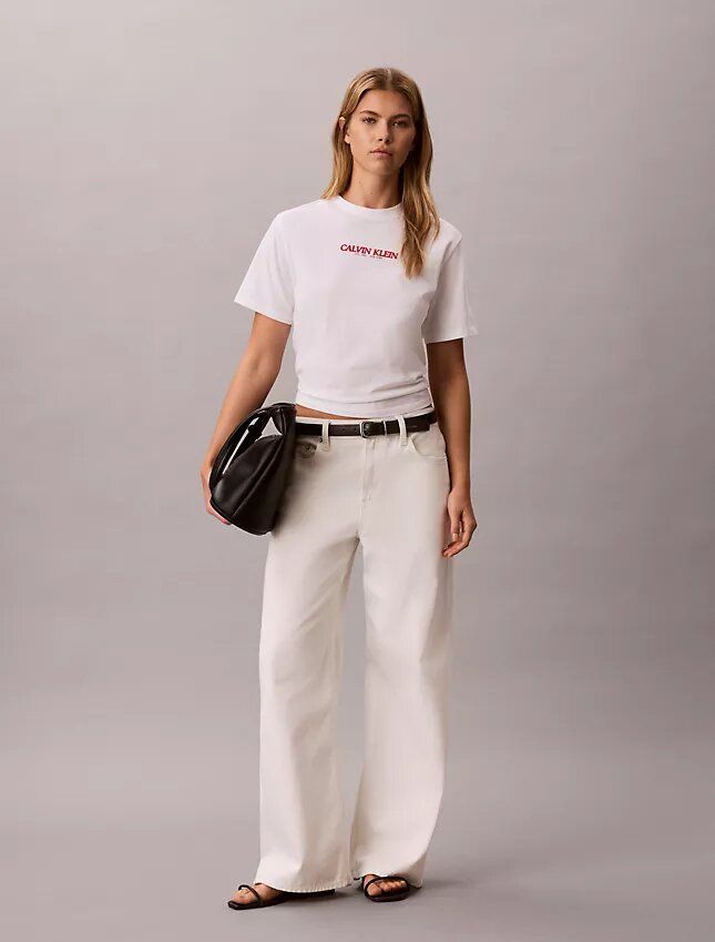 T-shirt Boxy com logótipo Calvin Klein T-shirt Boxy com logótipo Calvin Klein