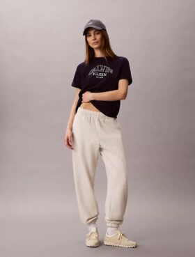 T-shirt Boxy com logótipo em arco
