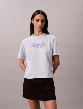 T-shirt Boxy com logótipo em relevo