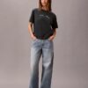 T-shirt Boxy com logótipo em script