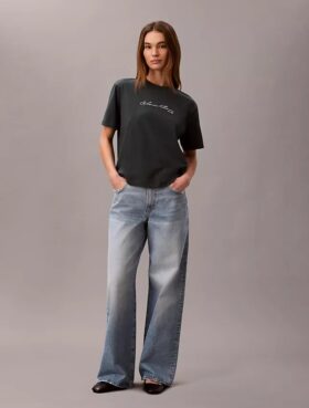 T-shirt Boxy com logótipo em script