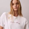 T-shirt Boxy com logótipo em script