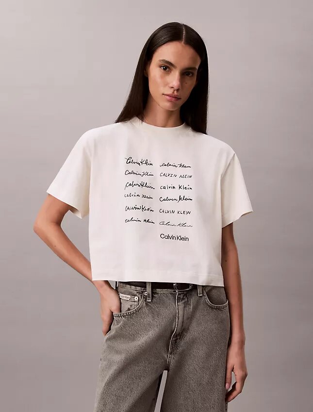 T-shirt Boxy com logótipo em tipo de letra gráfico T-shirt Boxy com logótipo em tipo de letra gráfico
