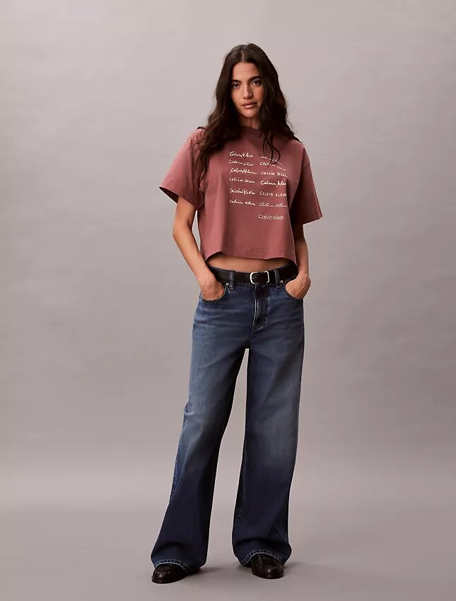 T-shirt Boxy com logótipo em tipo de letra gráfico T-shirt Boxy com logótipo em tipo de letra gráfico