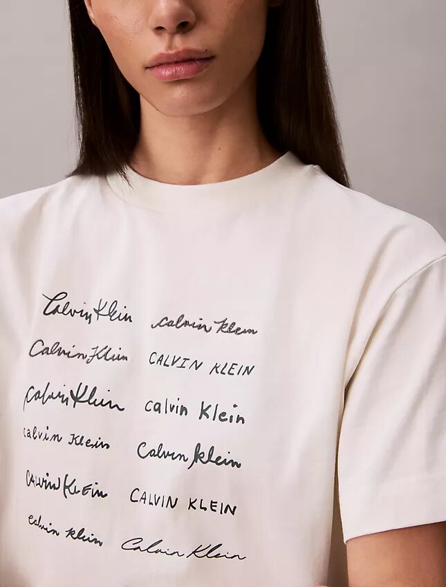T-shirt Boxy com logótipo em tipo de letra gráfico T-shirt Boxy com logótipo em tipo de letra gráfico