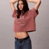 T-shirt Boxy com logótipo em tipo de letra gráfico T-shirt Boxy com logótipo em tipo de letra gráfico