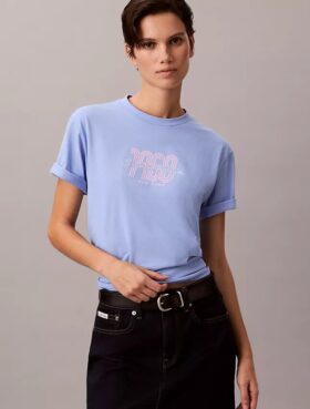 T-shirt Boxy com logótipo gráfico de 1968