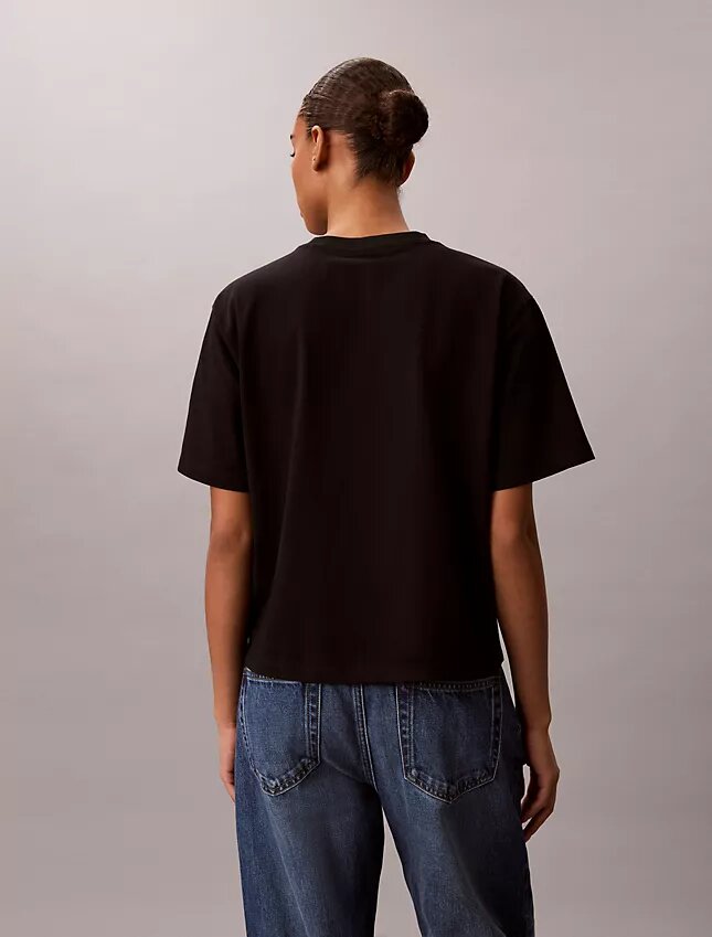 T-shirt Boxy com logótipo gráfico em letra desbotada T-shirt Boxy com logótipo gráfico em letra desbotada