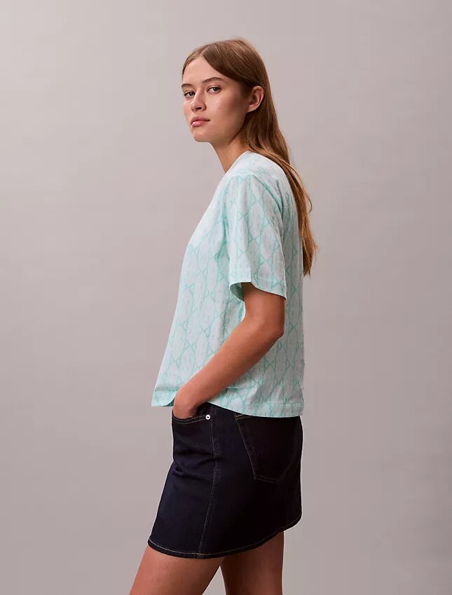 T-shirt Boxy com Monogram em toda a superfície T-shirt Boxy com Monogram em toda a superfície