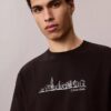 T-shirt clássica com grafismo City Skyline T-shirt clássica com grafismo City Skyline