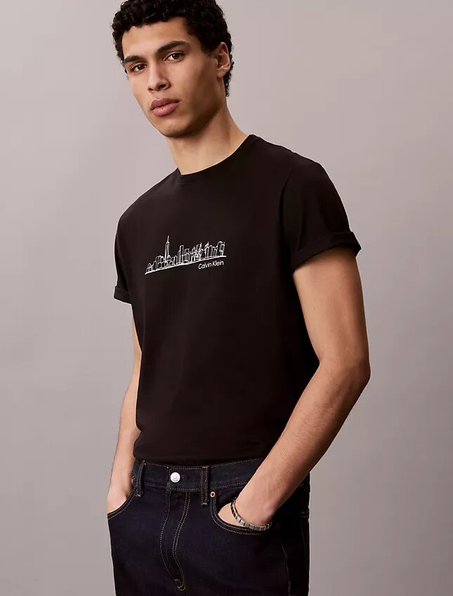 T-shirt clássica com grafismo City Skyline T-shirt clássica com grafismo City Skyline