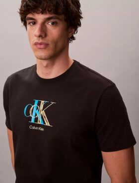 T-shirt clássica com grafismo de Monogram duplo T-shirt clássica com grafismo de Monogram duplo