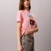 T-shirt clássica com grafismo floral T-shirt clássica com grafismo floral