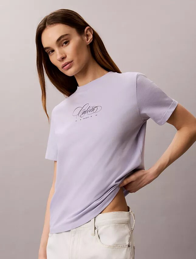 T-shirt clássica com logótipo Calvin Script T-shirt clássica com logótipo Calvin Script
