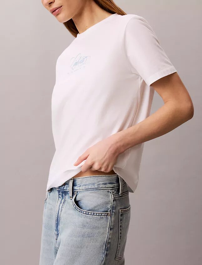 T-shirt clássica com logótipo Calvin Script T-shirt clássica com logótipo Calvin Script