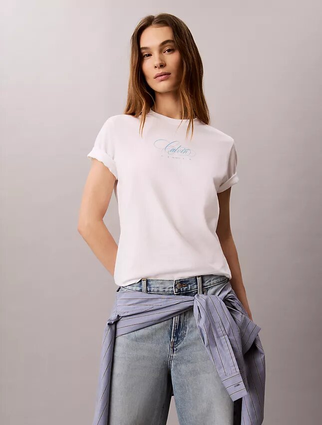 T-shirt clássica com logótipo Calvin Script T-shirt clássica com logótipo Calvin Script