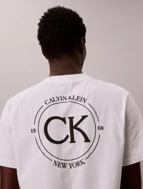 T-shirt clássica com logótipo circular