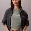T-shirt clássica com logótipo em destaque T-shirt clássica com logótipo em destaque
