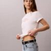 T-shirt clássica com logótipo em destaque T-shirt clássica com logótipo em destaque