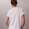 T-shirt clássica com logótipo em letras por toda a peça T-shirt clássica com logótipo em letras por toda a peça