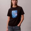 T-shirt clássica com logótipo floral T-shirt clássica com logótipo floral