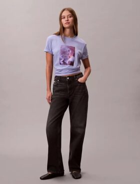 T-shirt clássica com logótipo floral