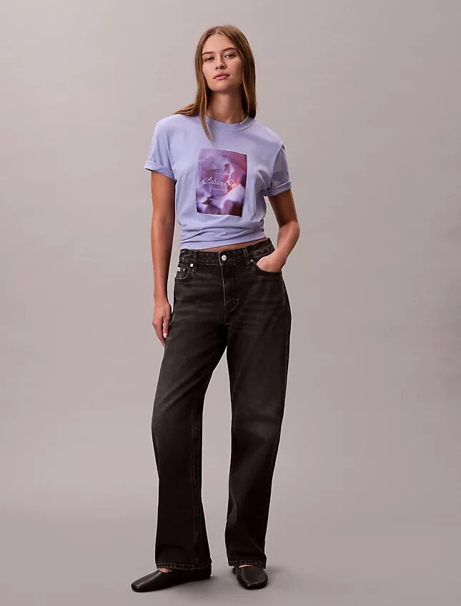 T-shirt clássica com logótipo floral T-shirt clássica com logótipo floral