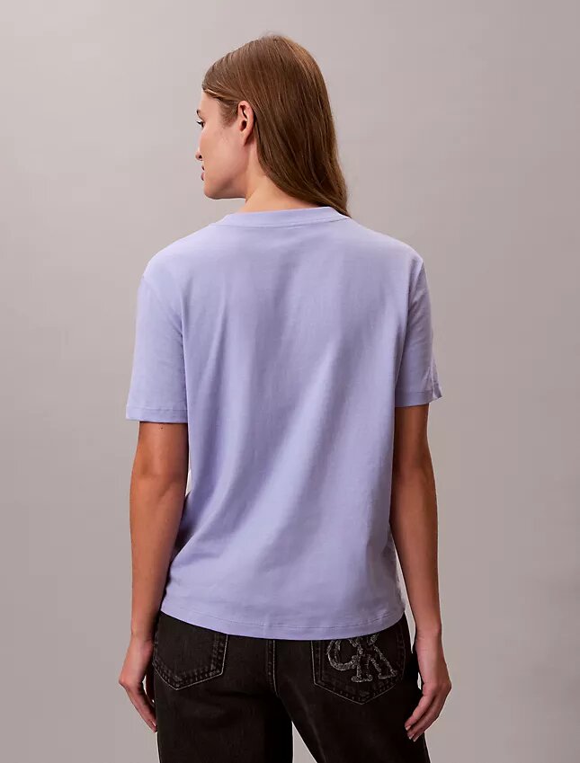 T-shirt clássica com logótipo floral T-shirt clássica com logótipo floral