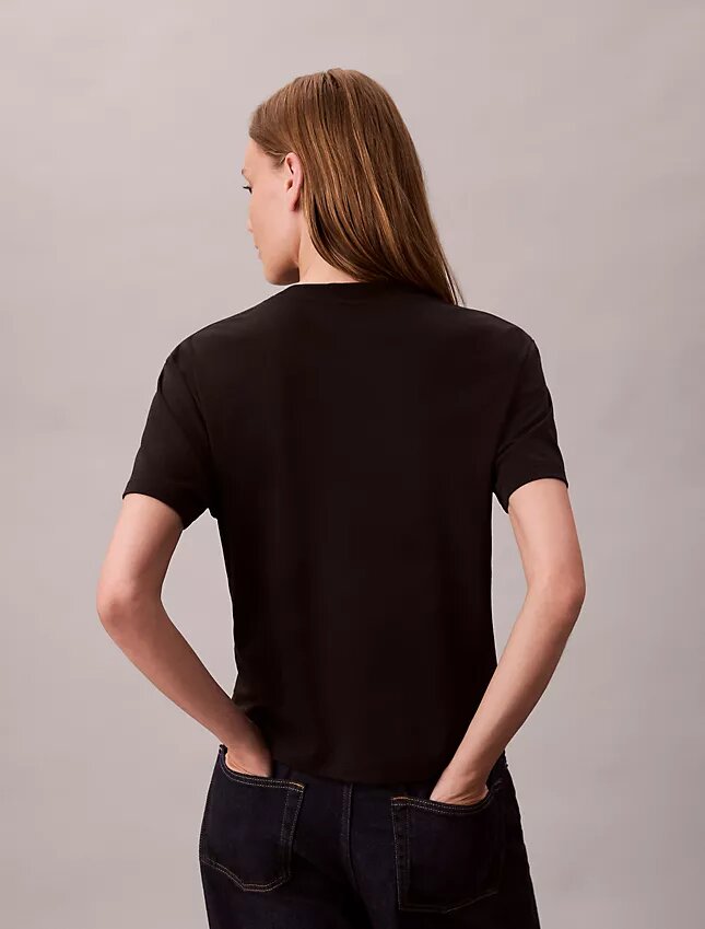 T-shirt clássica com logótipo gráfico em algodão Supima T-shirt clássica com logótipo gráfico em algodão Supima