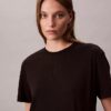 T-shirt clássica com logótipo gráfico em algodão Supima T-shirt clássica com logótipo gráfico em algodão Supima