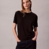 T-shirt clássica com logótipo gráfico em algodão Supima T-shirt clássica com logótipo gráfico em algodão Supima