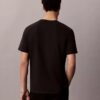 T-shirt clássica com logótipo padrão T-shirt clássica com logótipo padrão