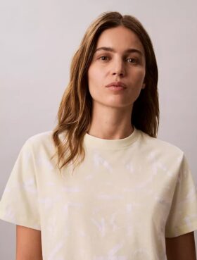 T-shirt clássica com Monogram desbotado em toda a peça
