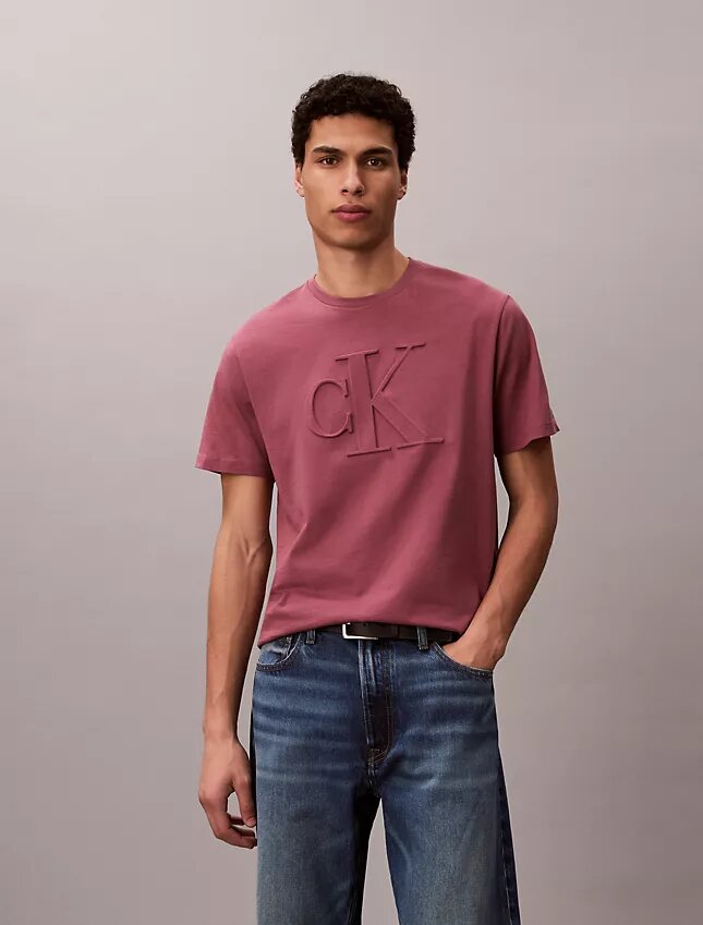 T-shirt clássica com Monogram em relevo T-shirt clássica com Monogram em relevo
