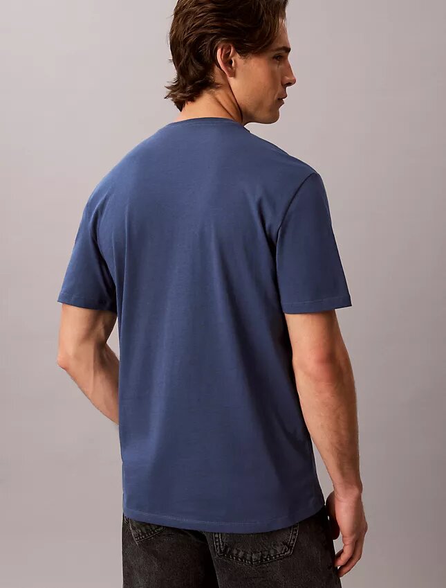 T-shirt clássica com Monogram em relevo T-shirt clássica com Monogram em relevo