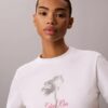 T-shirt clássica com padrão floral T-shirt clássica com padrão floral