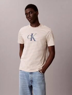 T-shirt clássica com riscas gráficas Monologo