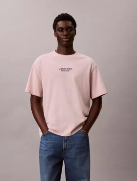 T-shirt clássica de gola redonda com logótipo estampado em cor desbotada