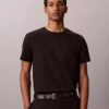 T-shirt clássica às riscas T-shirt clássica às riscas