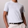 T-shirt clássica às riscas T-shirt clássica às riscas
