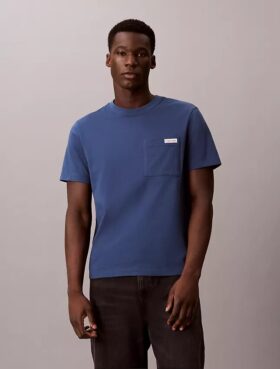 T-shirt com bolso em jersey de algodão