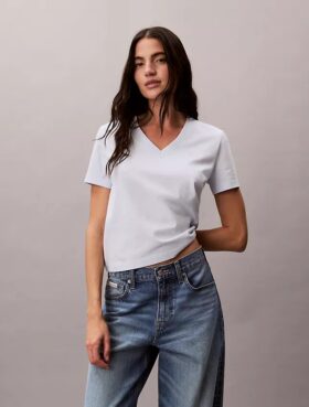 T-shirt com decote em V e Monogram